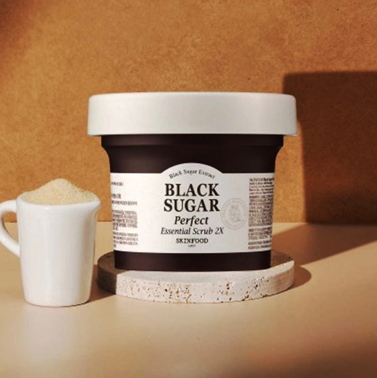 Skinfood 黑糖去角質精華磨砂膏2X 210g Black Sugar Perfect Scrub Essence 2X 210g