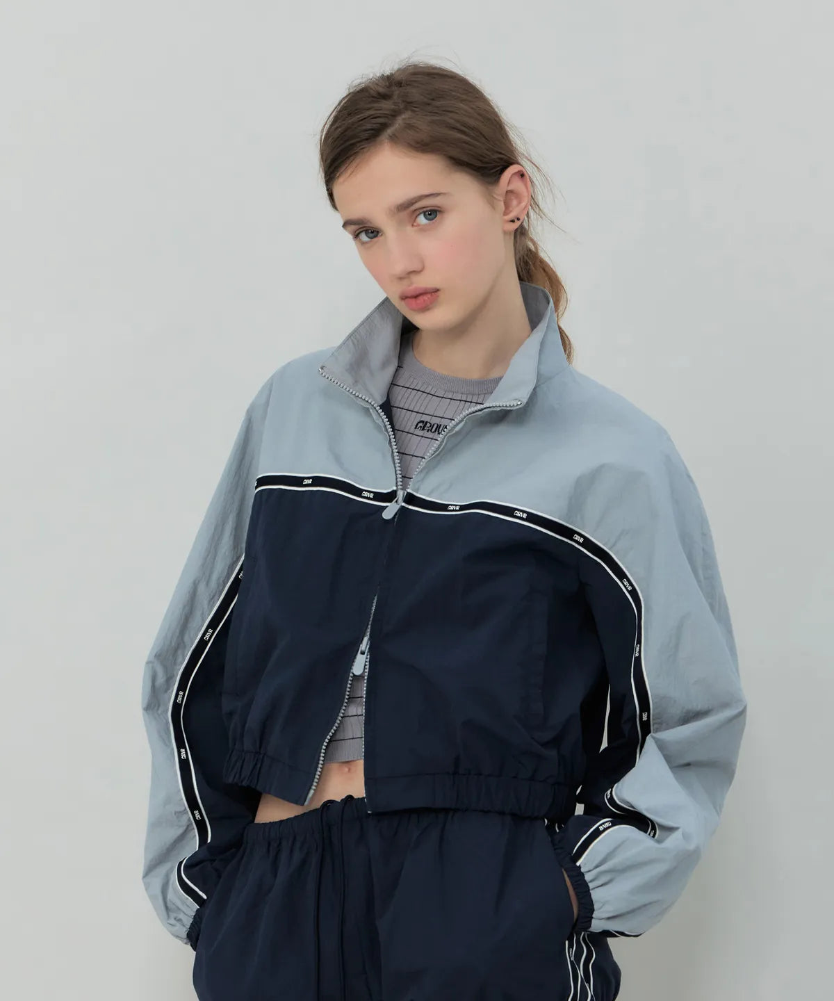 GROVE ROBIN 拉鍊短版外套(海軍藍)