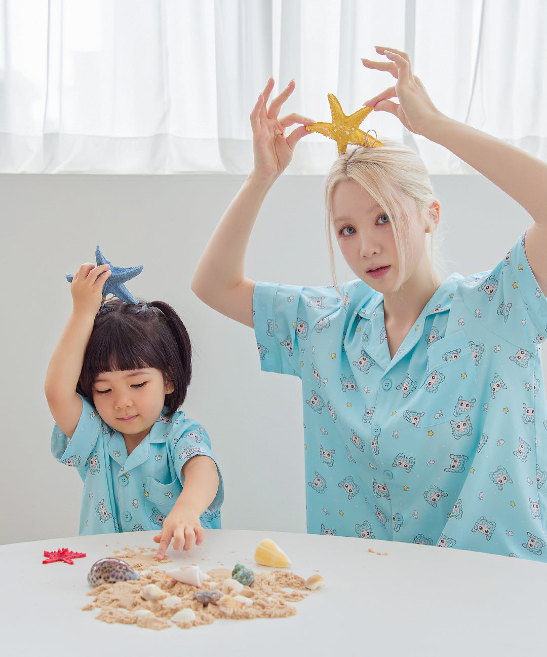 【韓國製】Docci / 도씨 【親子套裝】 鈴鐺粉 真絲感 短袖 親子睡衣套裝（成人1+兒童1）